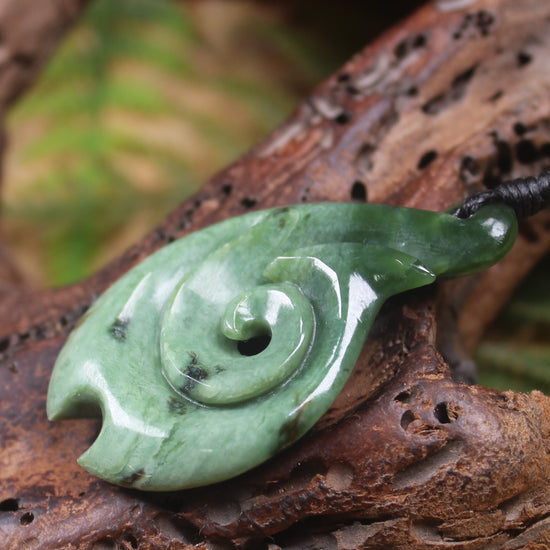 Hei Matau or Fish Hook carved from Kawakawa Pounamu - NZ Greenstone