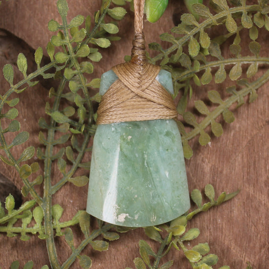 Chrysoprase Toki pendant