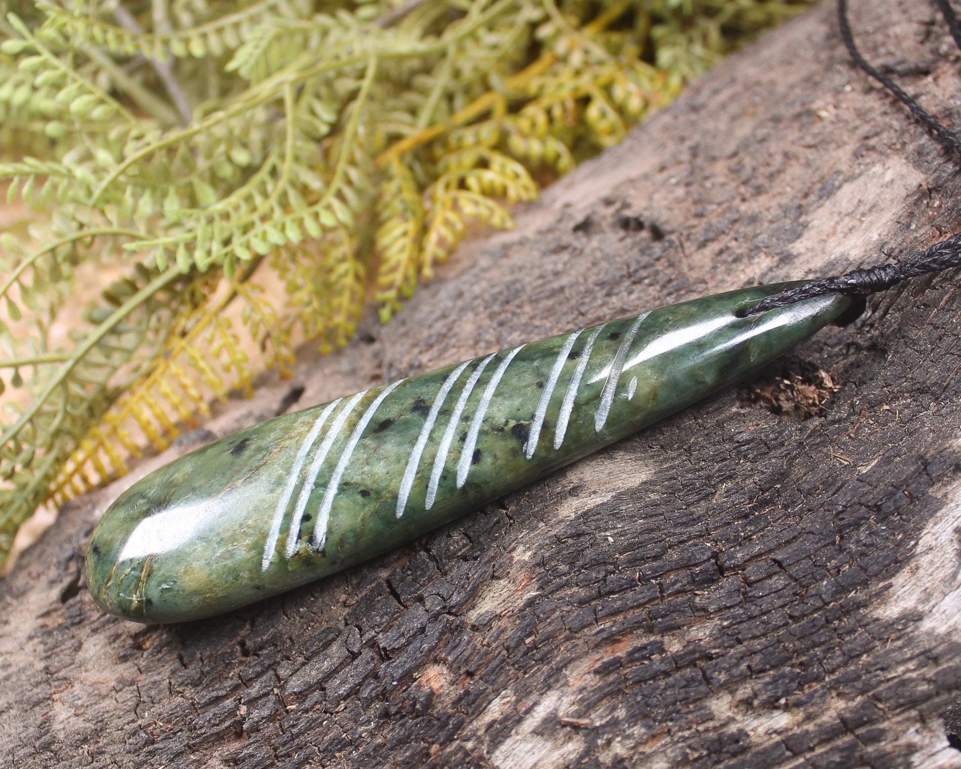 Rimu Pounamu Roimata Pendant - NZ Greenstone
