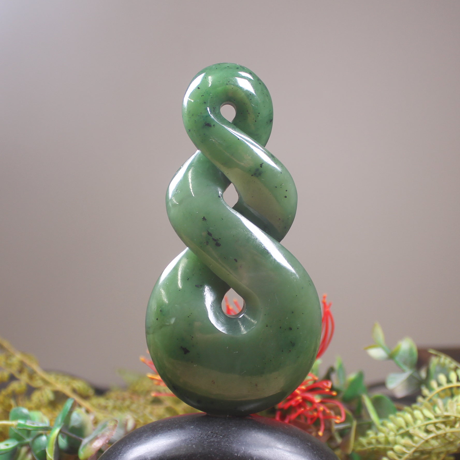 Twist Sculpture carved from Kawakawa Pounamu - NZ Greenstone