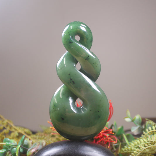 Twist Sculpture carved from Kawakawa Pounamu - NZ Greenstone
