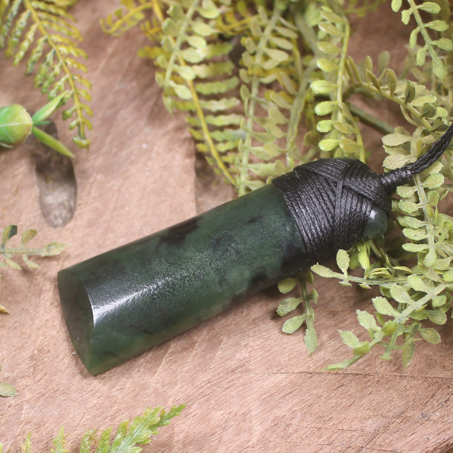 Rimu Pounamu Toki - NZ Greenstone