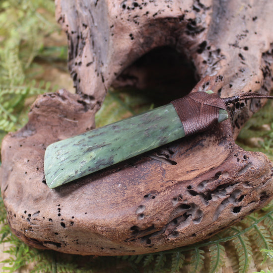 Toki or Adze Pendant carved from Rimu Pounamu - NZ Greenstone