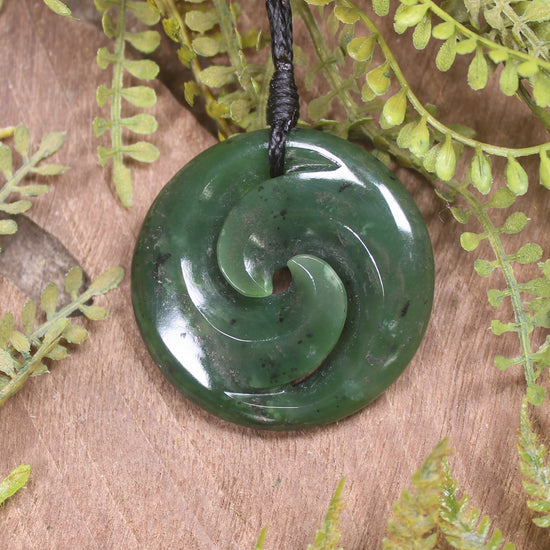 Kawakawa Pounamu Koru