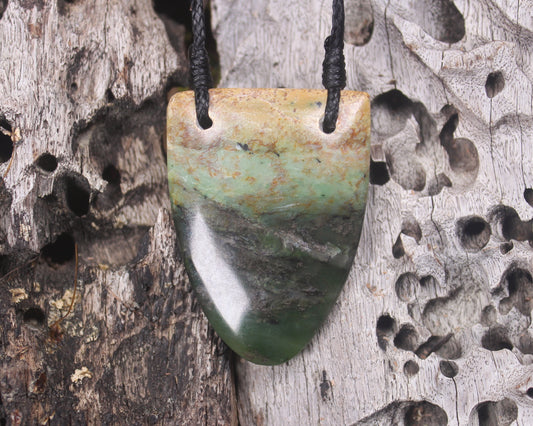 Taniwha Tooth or Niho carved from Flower Jade Pounamu - NZ Greenstone