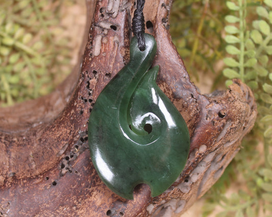 Hei Matau or Fish Hook carved from Kawakawa Pounamu - NZ Greenstone