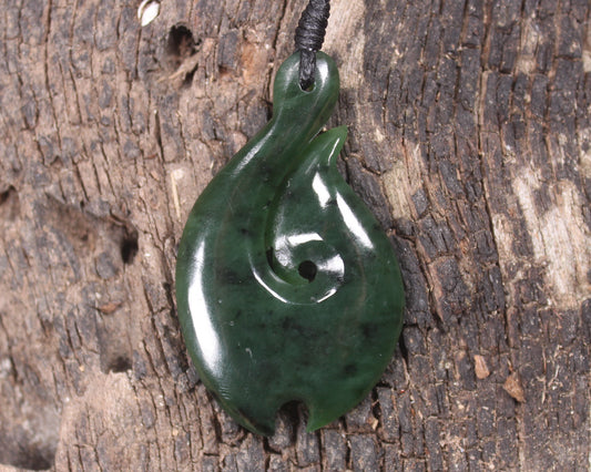 Hei Matau or Fish Hook carved from Kawakawa Pounamu - NZ Greenstone
