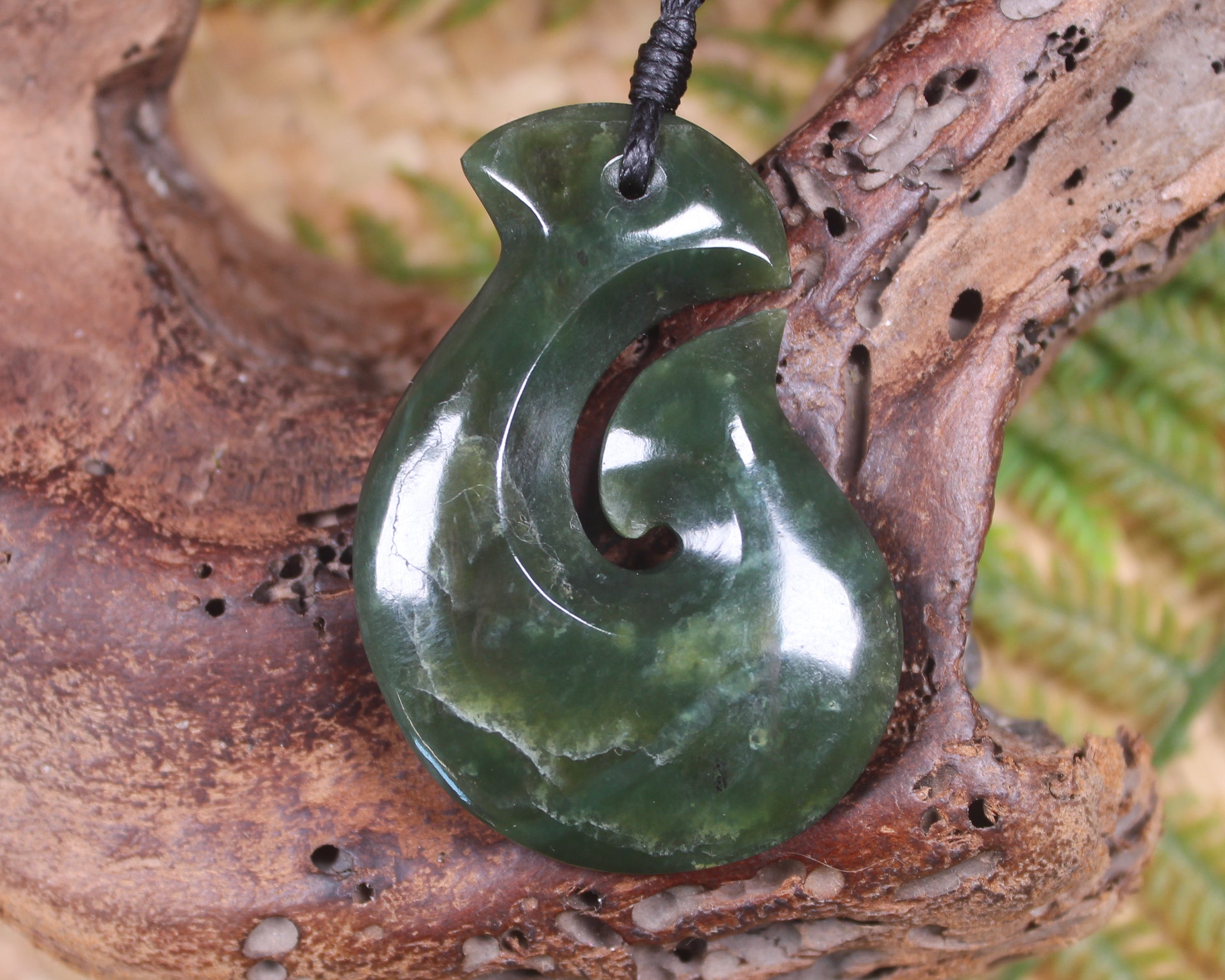 Hei Matau or Fish Hook carved from Kawakawa Pounamu - NZ Greenstone