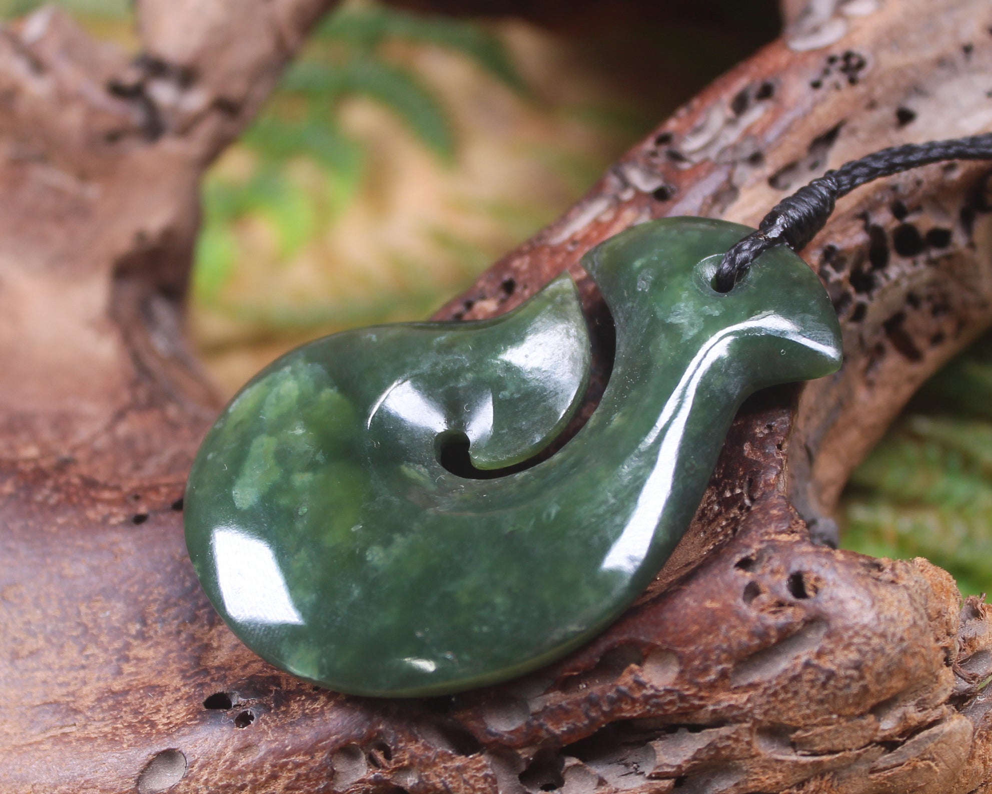 Hei Matau or Fish Hook carved from Kawakawa Pounamu - NZ Greenstone