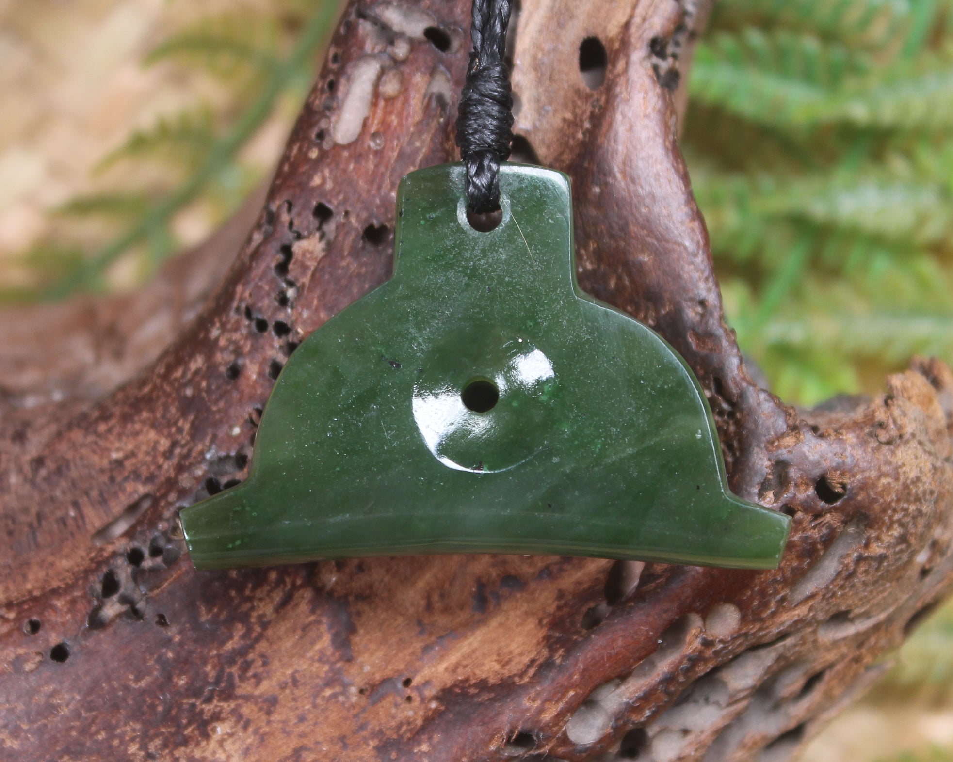 Dog Whistle carved from Kawakawa Pounamu - NZ Greenstone