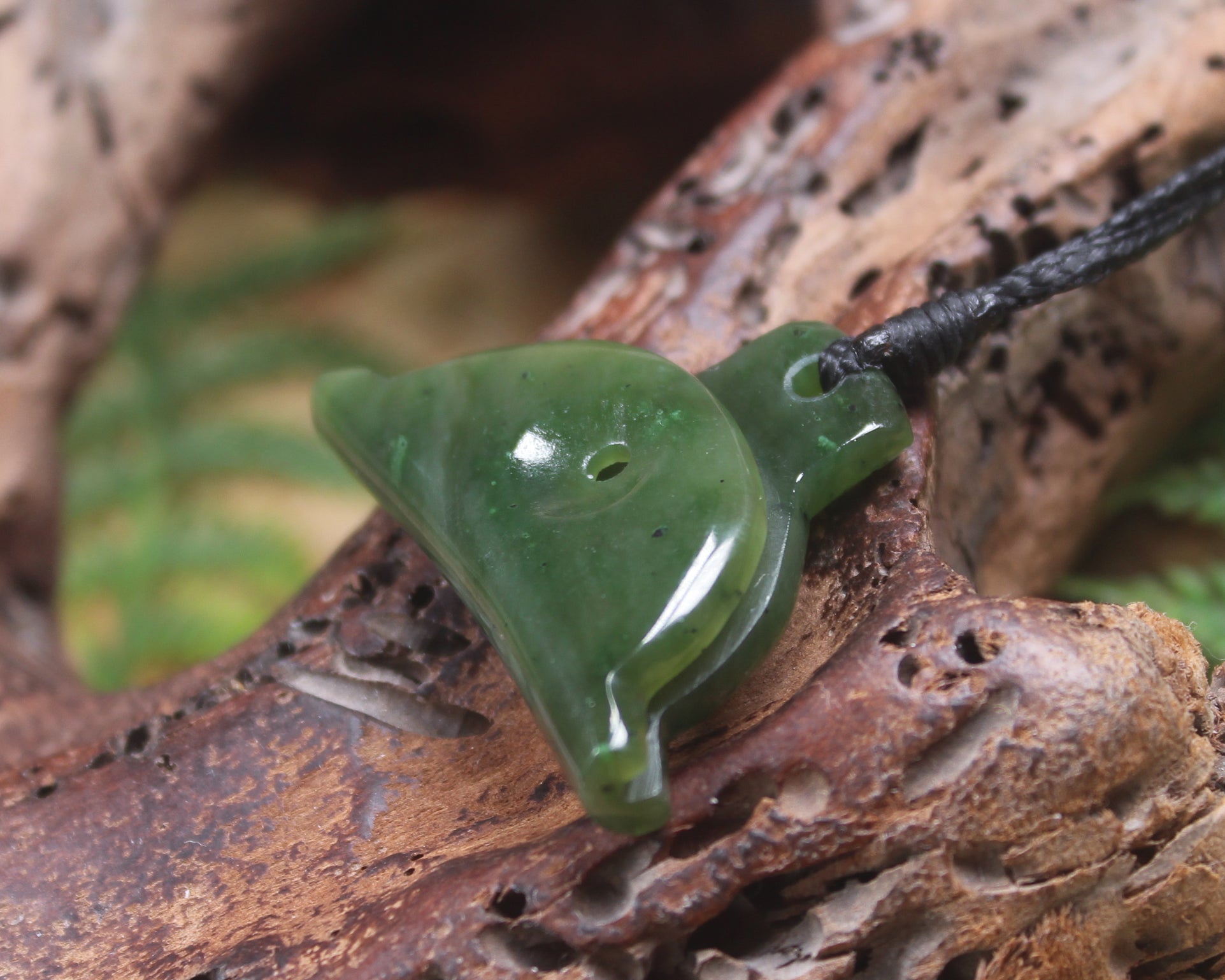 Dog Whistle carved from Kawakawa Pounamu - NZ Greenstone