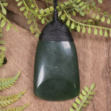Kawakawa Pounamu Toki