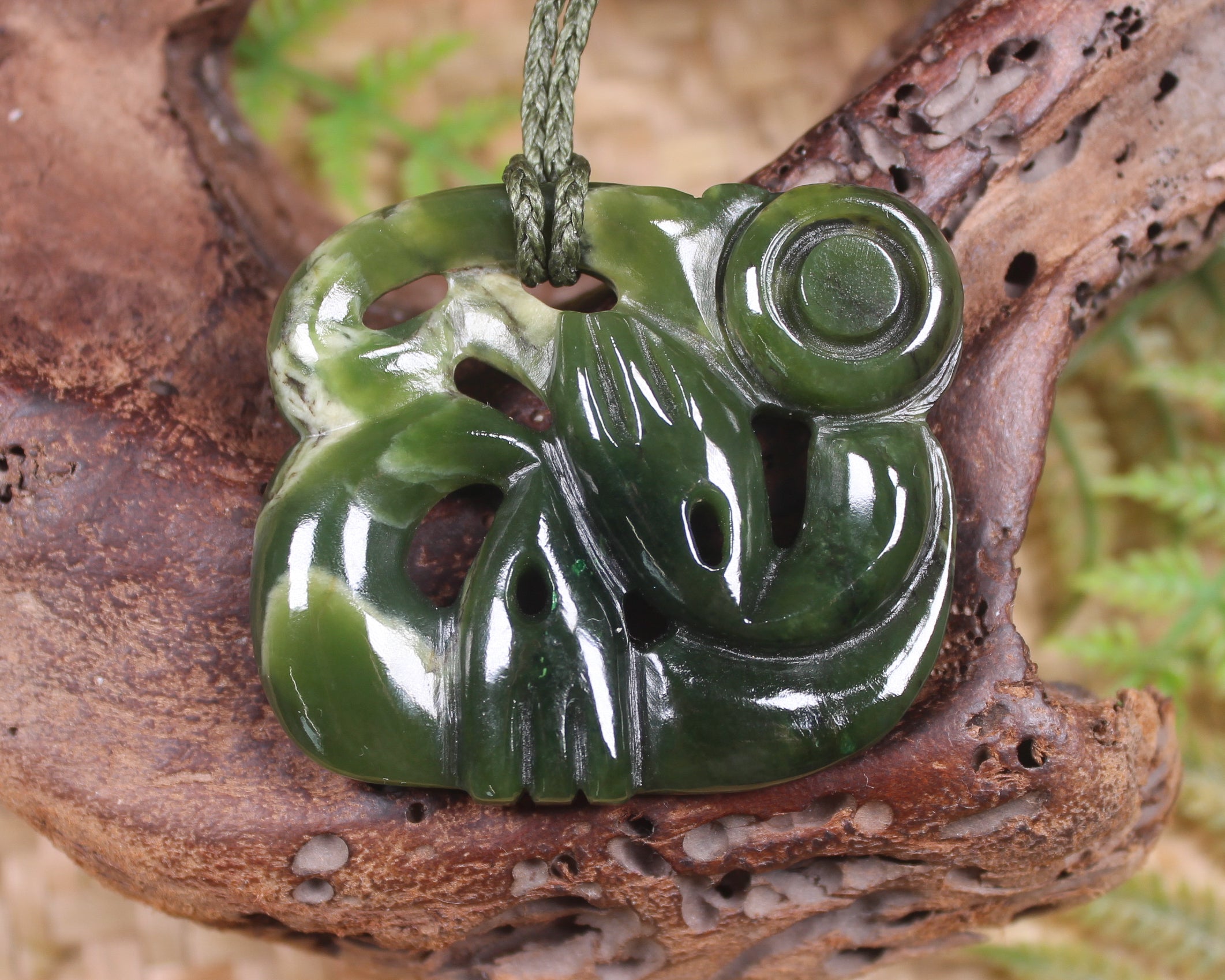 Manaia pendant carved from Rimu Pounamu - NZ Greenstone