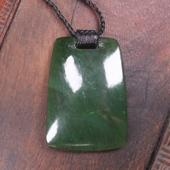 Kawakawa Pounamu Toki