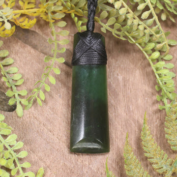 Kawakawa Pounamu Toki