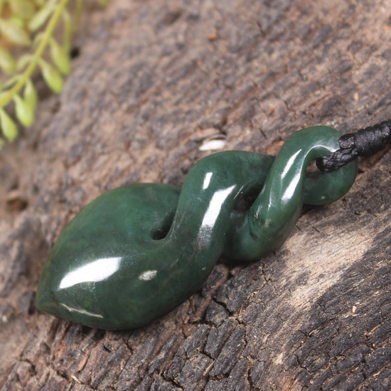 Twist carved from Kawakawa Pounamu - NZ Greenstone