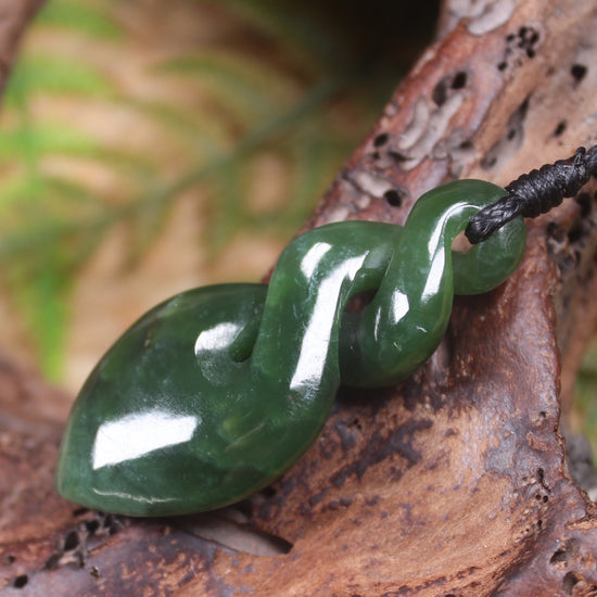 Twist carved from Kawakawa Pounamu - NZ Greenstone