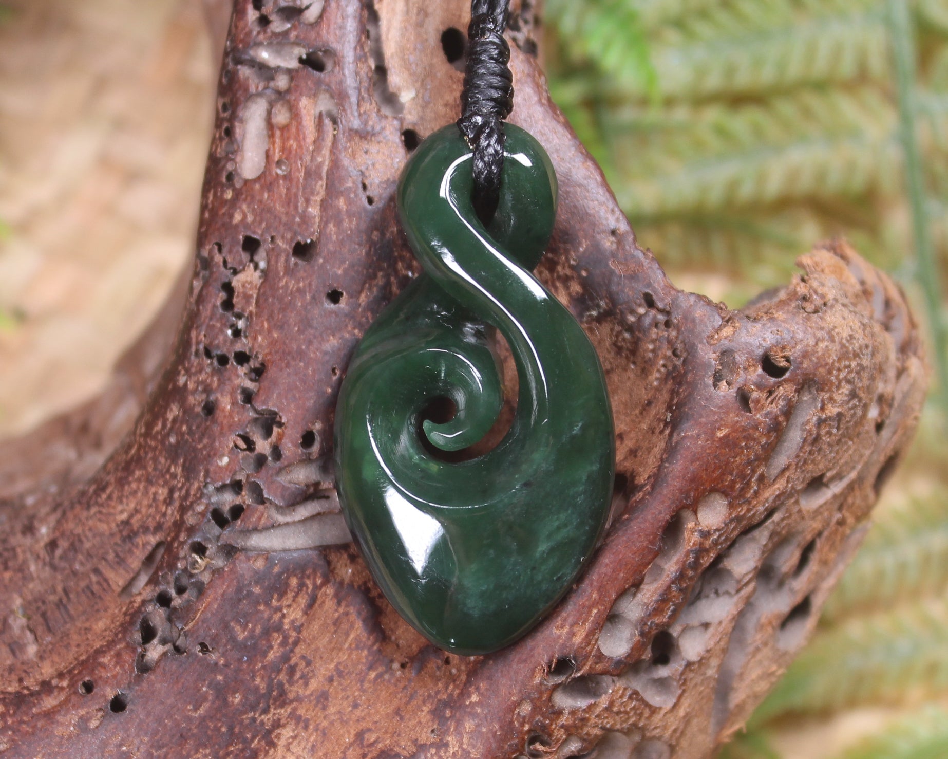 Koru Twist carved from Kawakawa Pounamu - NZ Greenstone