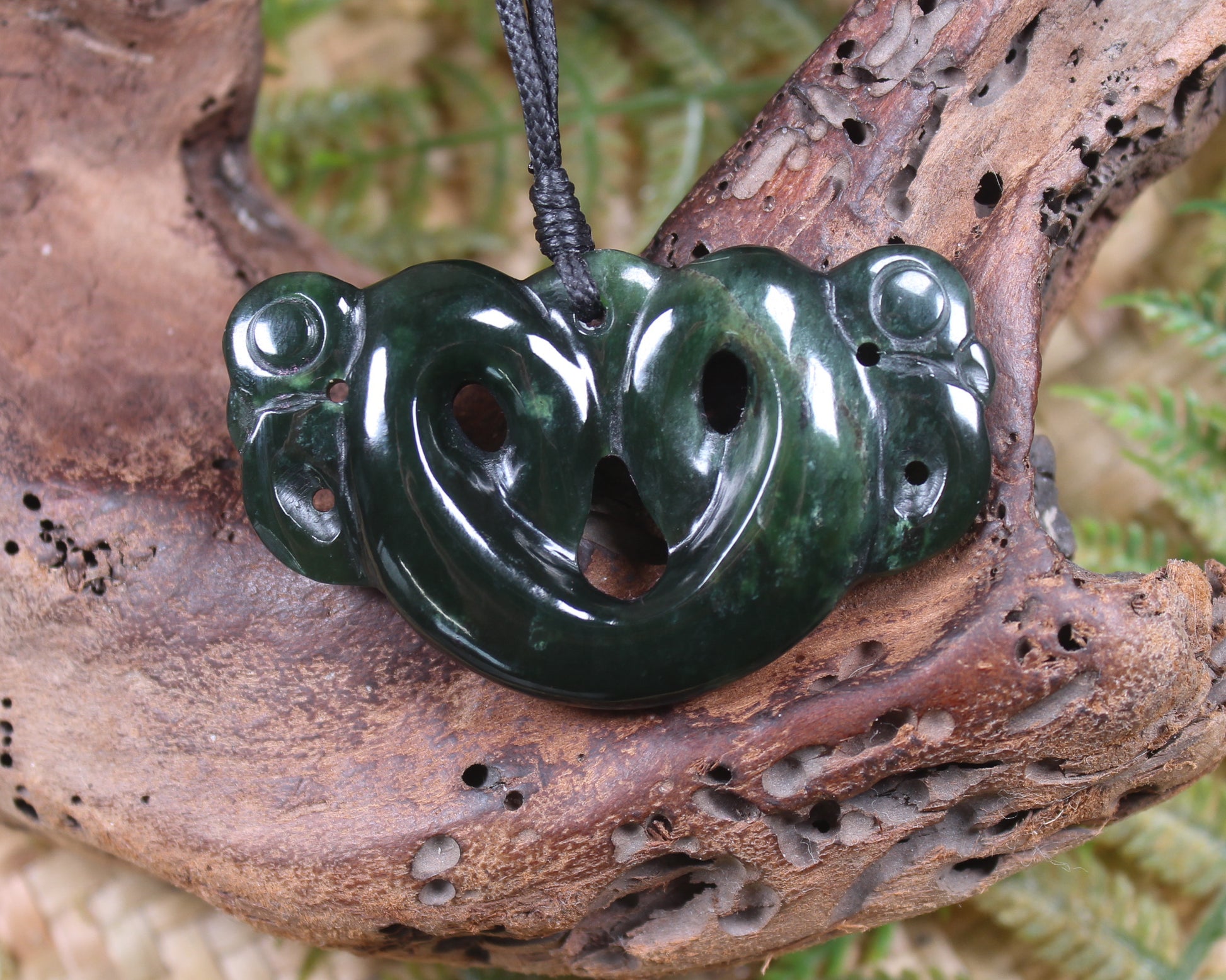 Pekapeka Pendant carved from Kawakawa Pounamu - NZ Greenstone