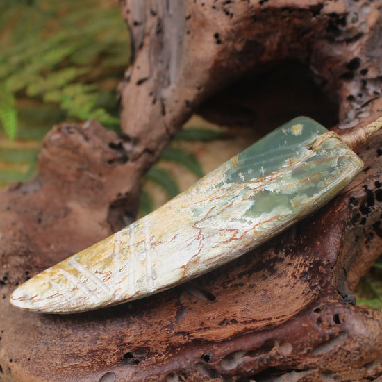 Taniwha Tooth or Niho carved from Flower Jade Pounamu - NZ Greenstone