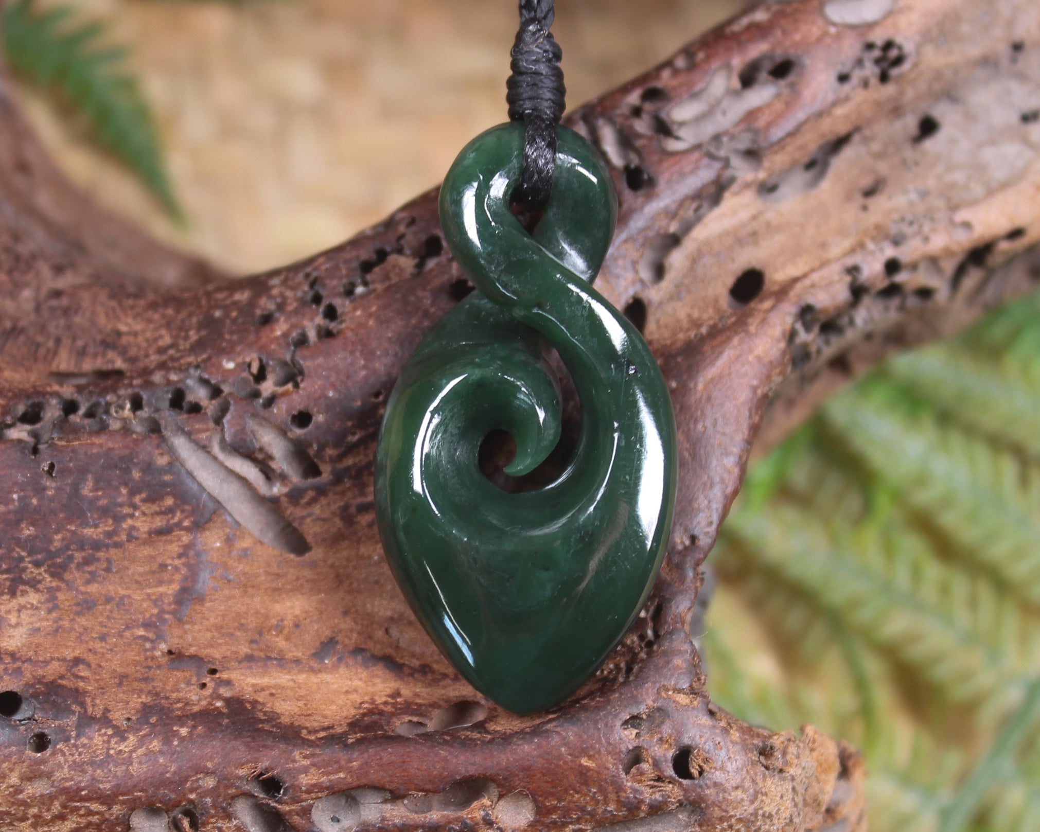 Koru Twist carved from Kawakawa Pounamu - NZ Greenstone