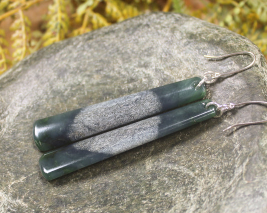 Roimata or Teardrop earrings carved from Kawakawa Pounamu - NZ Greenstone