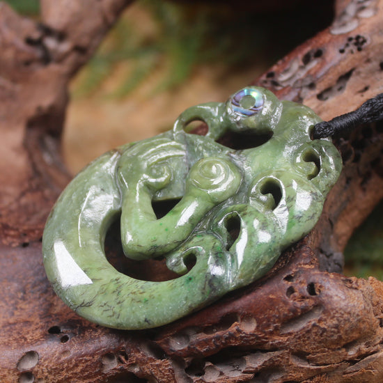 Manaia pendant carved from Rimu Pounamu - NZ Greenstone