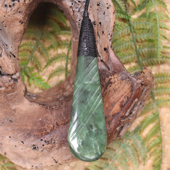 Roimata Teardrop carved from Hapopo Pounamu - NZ Greenstone