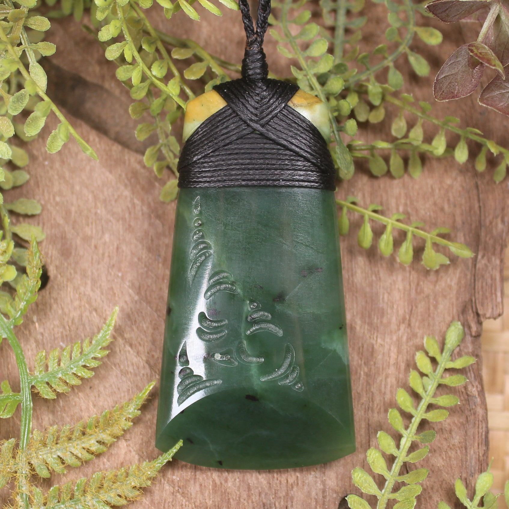 Flower Jade Pounamu Toki Pendant - NZ Greenstone