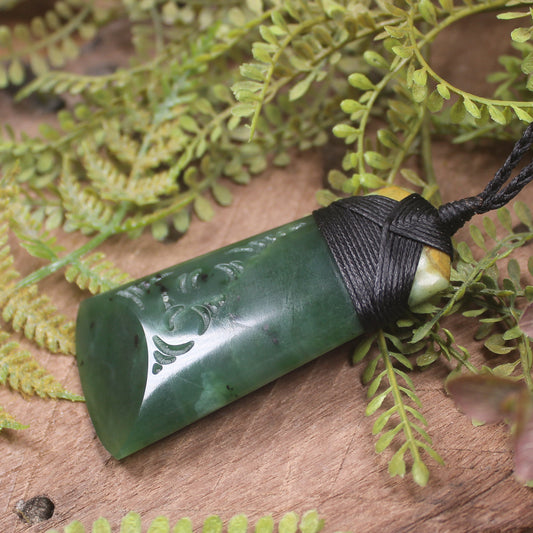Flower Jade Pounamu Toki Pendant - NZ Greenstone