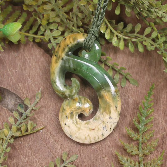Hammerhead pendant carved from Raukaraka Pounamu - NZ Greenstone