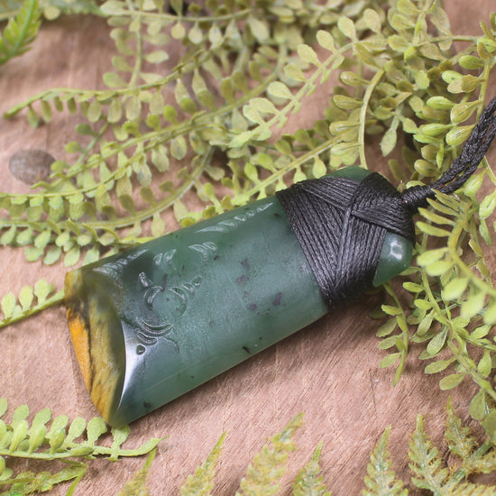 Flower Jade Pounamu Toki Pendant - NZ Greenstone