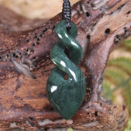 Twist carved from Kawakawa Pounamu - NZ Greenstone