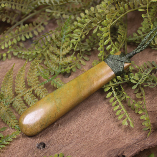 Flower Jade Pounamu - NZ Greenstone