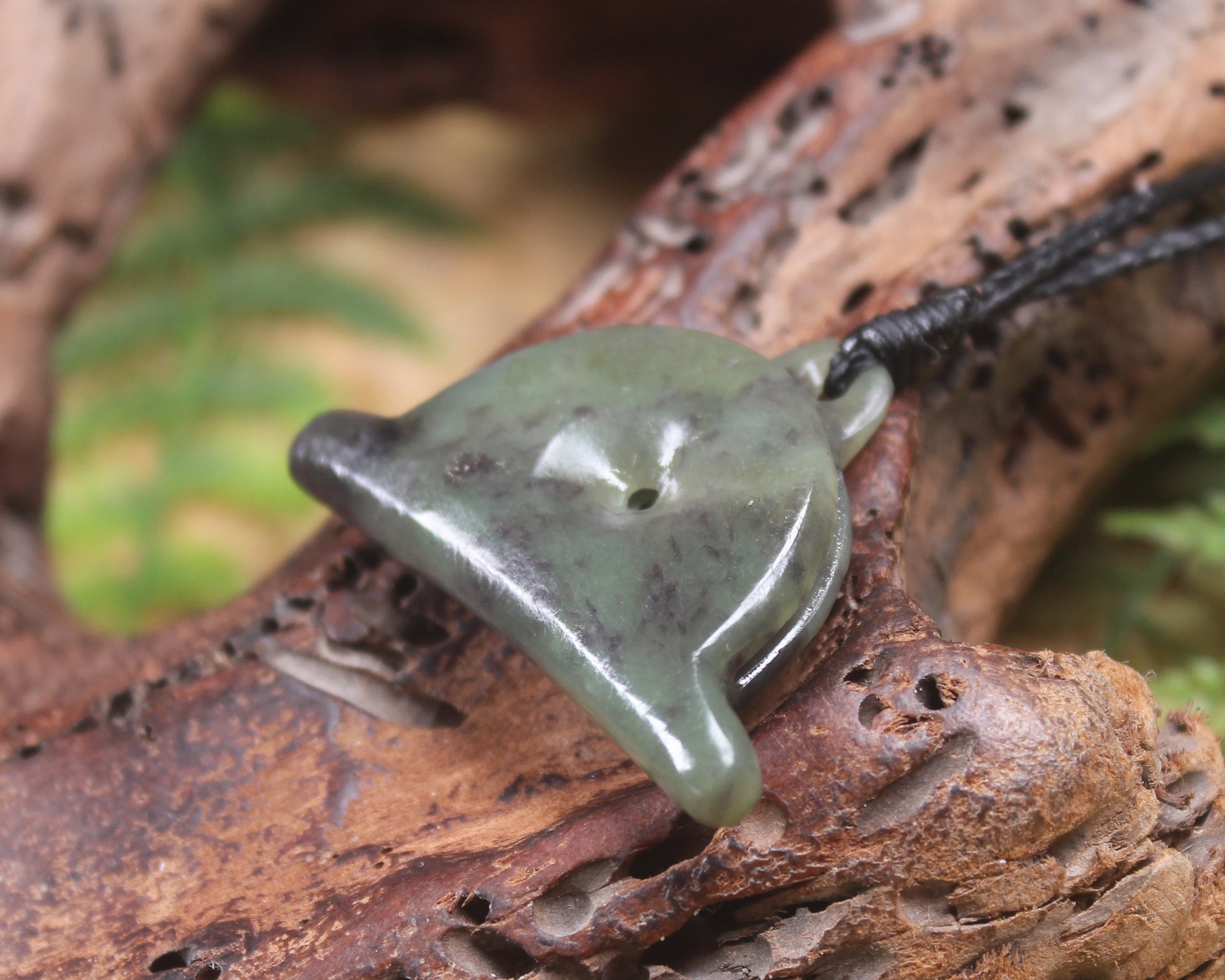 NZ Greenstone Shepards Dog Whistle Hapopo Pounamu