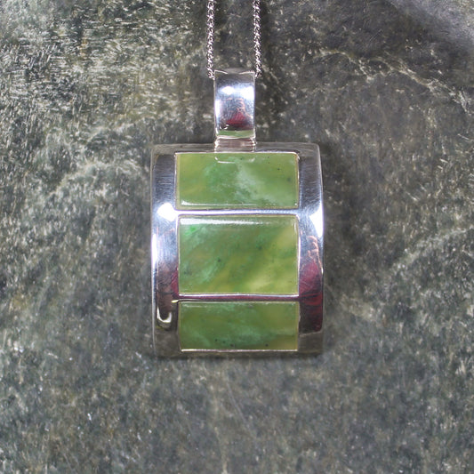 Hapopo Pounamu pendant set in Sterling Silver - NZ Greenstone