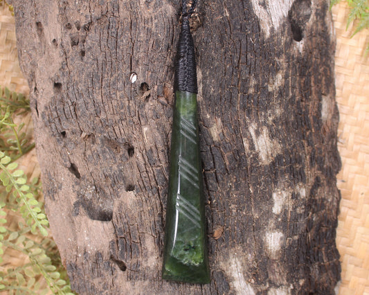 Kawakawa Pounamu Toki