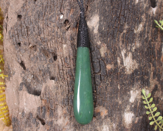 Roimata Teardrop carved from Hapopo Pounamu - NZ Greenstone