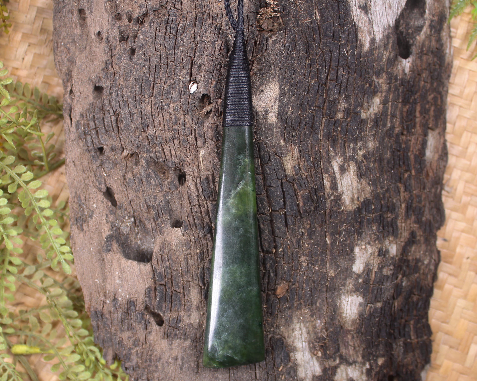 Kawakawa Pounamu Toki