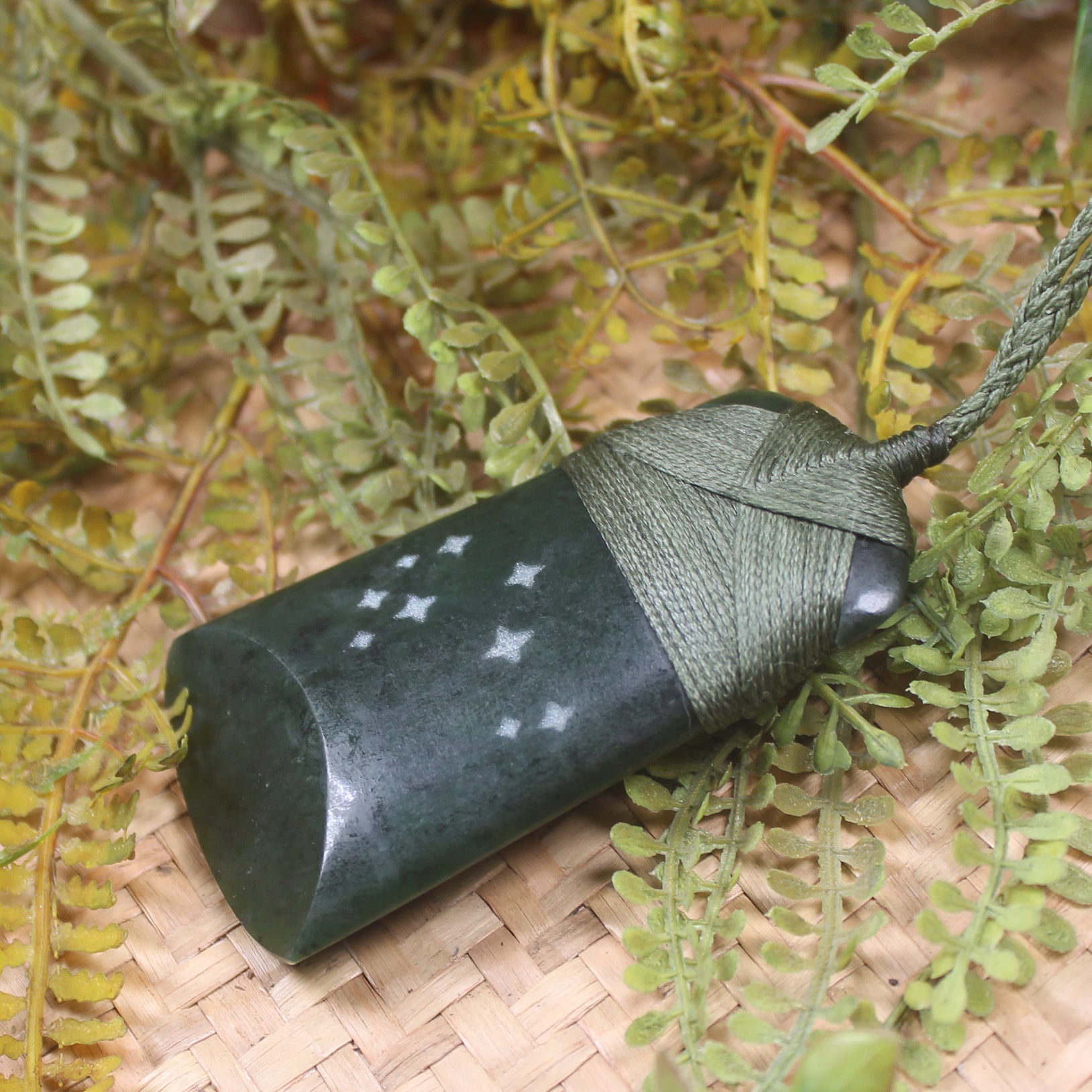 Kawakawa Pounamu Toki