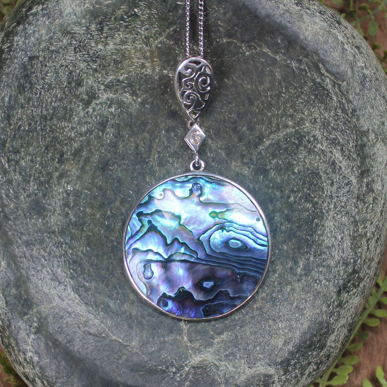 Sterling Silver Medium Pāua Shell Pendant