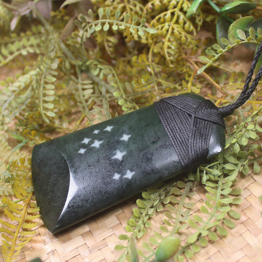 Kawakawa Pounamu Toki
