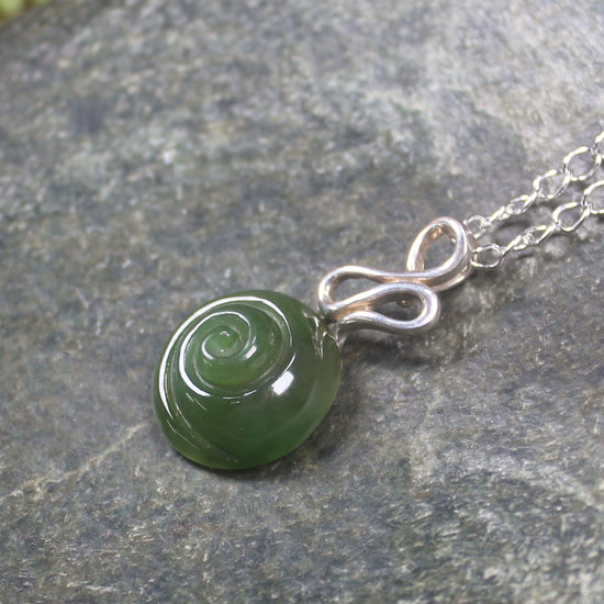 Kawakawa Pounamu pendant set in Sterling Silver - NZ Greenstone