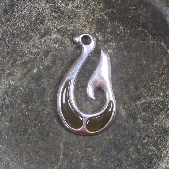 Rimu Pounamu pendant set in Sterling Silver - NZ Greenstone
