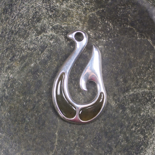 Rimu Pounamu pendant set in Sterling Silver - NZ Greenstone