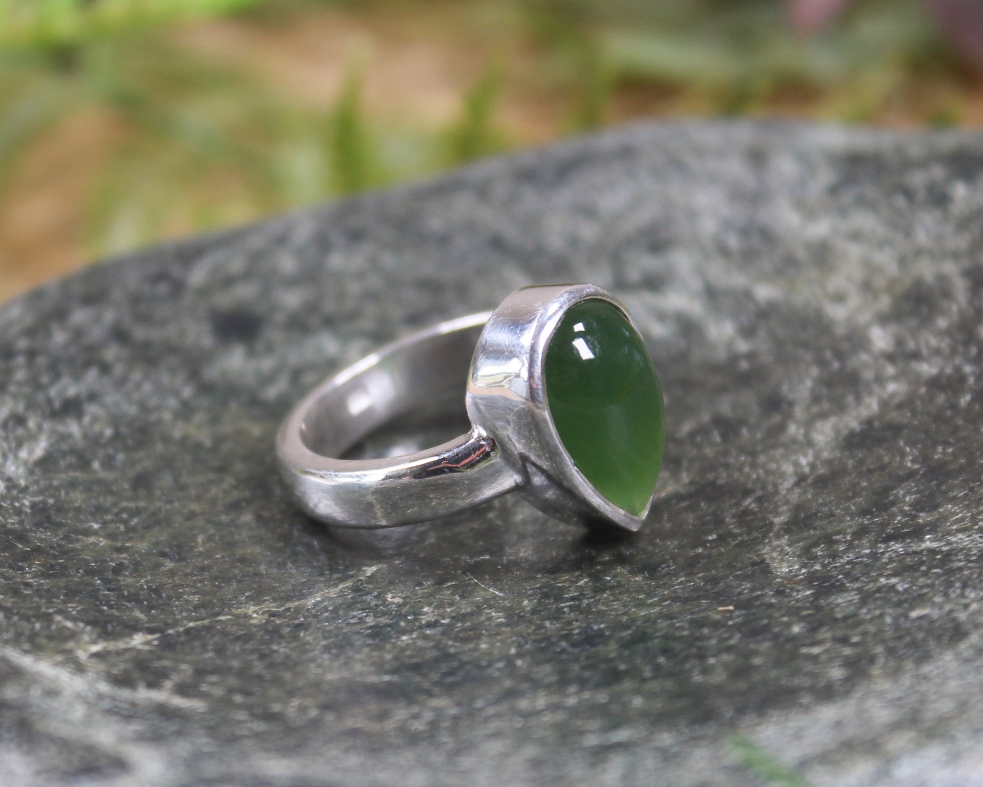 Sterling Silver Kawakawa Pounamu Ring - NZ Greenstone