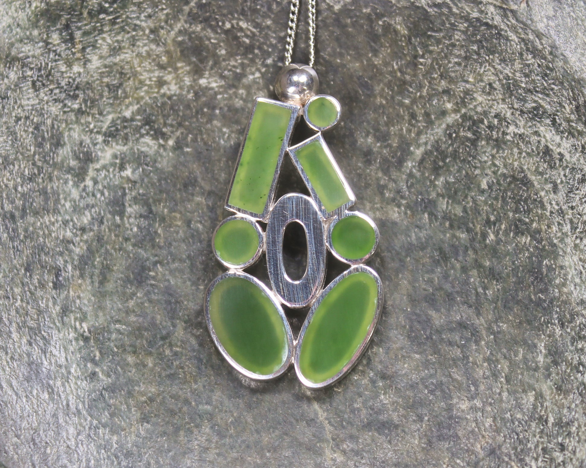 Hapopo Pounamu pendant set in Sterling Silver - NZ Greenstone