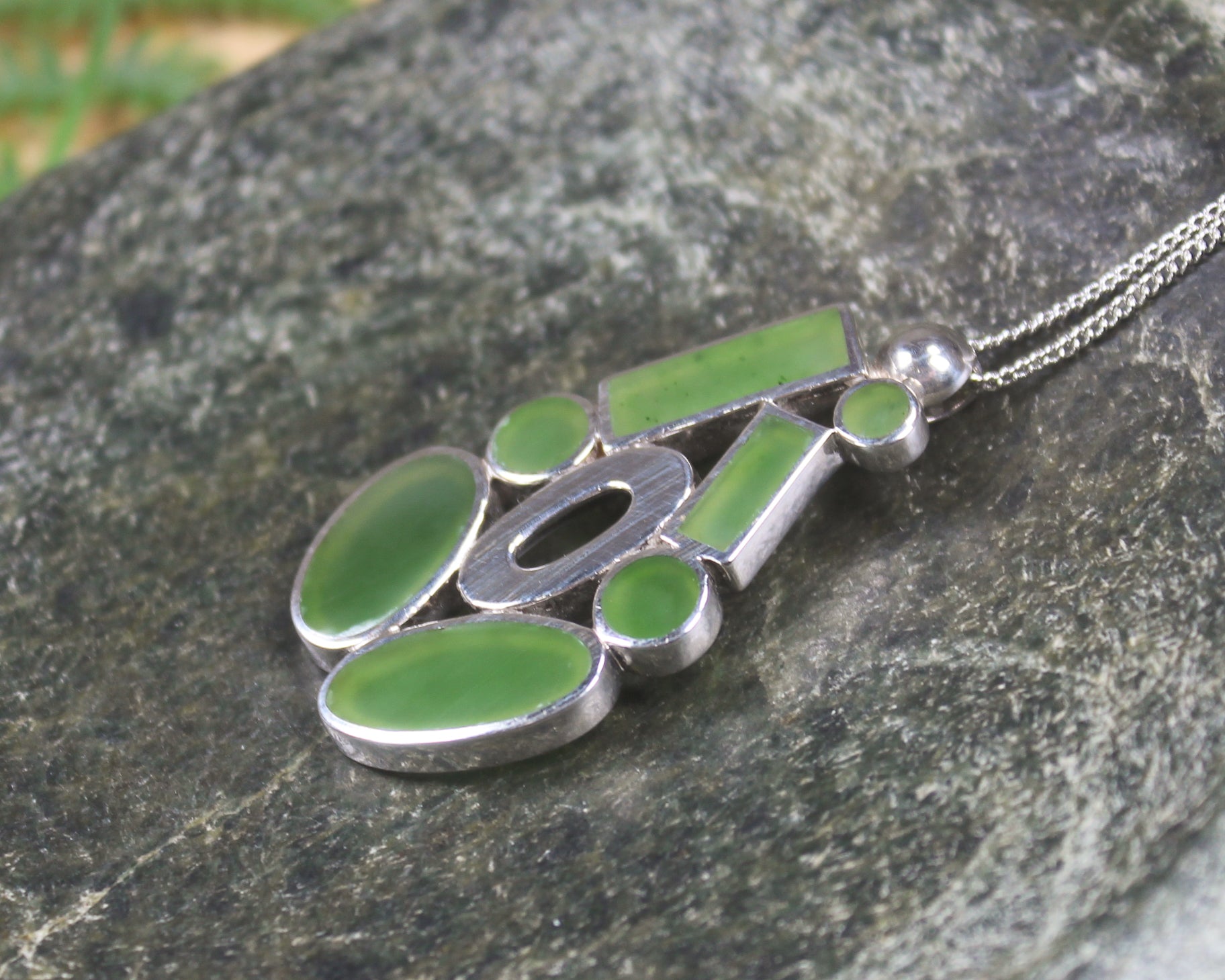 Hapopo Pounamu pendant set in Sterling Silver - NZ Greenstone