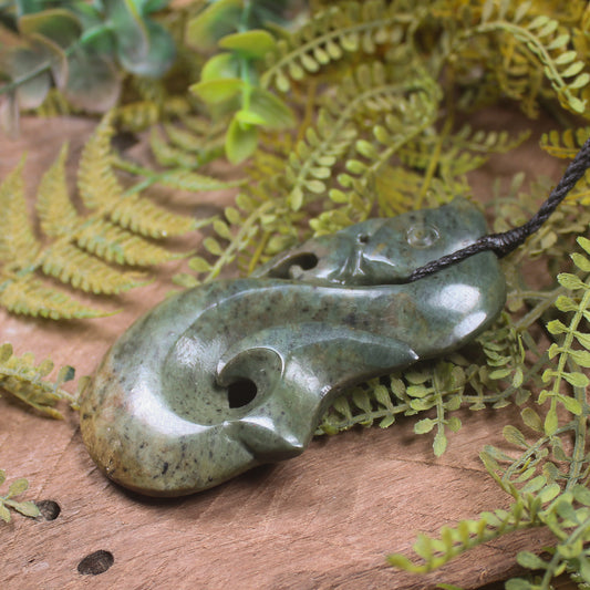Manaia pendant carved from Rimu Pounamu - NZ Greenstone