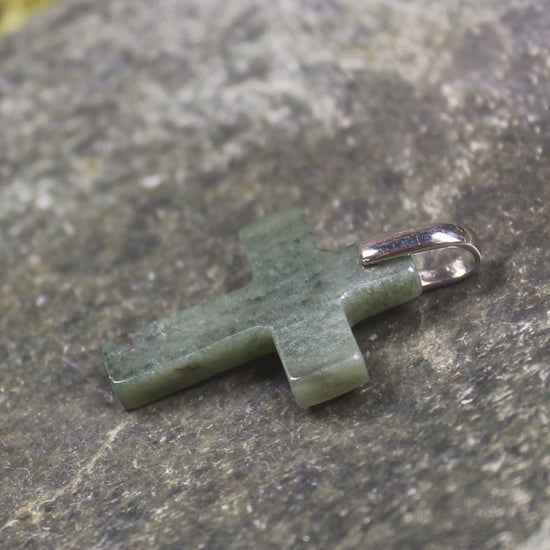 Rimu Pounamu pendant set in Sterling Silver - NZ Greenstone